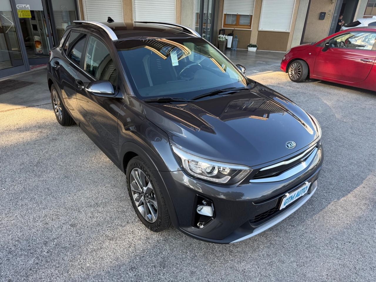 Kia Stonic 1.4 MPI 100 CV - Neopatentati