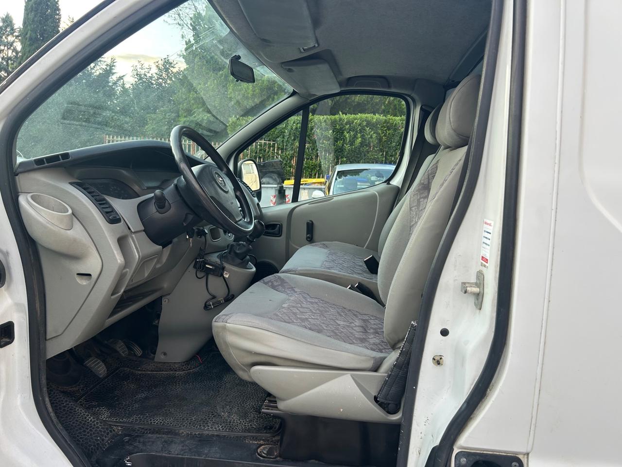 Opel Vivaro 27 1.9 DTI PC-TN Furgone