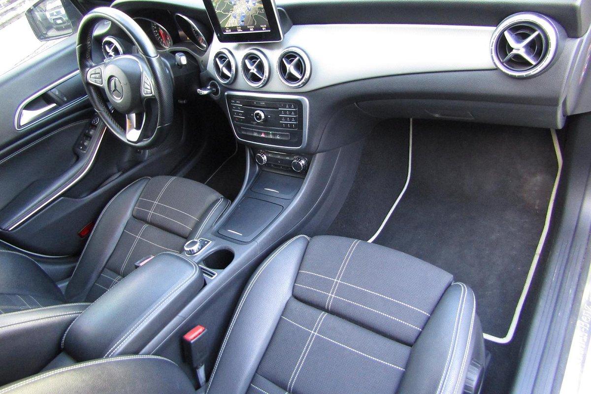 MERCEDES CLA 220 d Automatic Sport