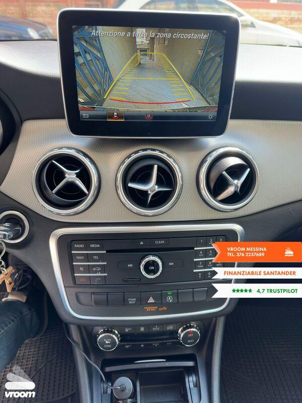 MERCEDES GLA (X156) GLA 200 d Automati...