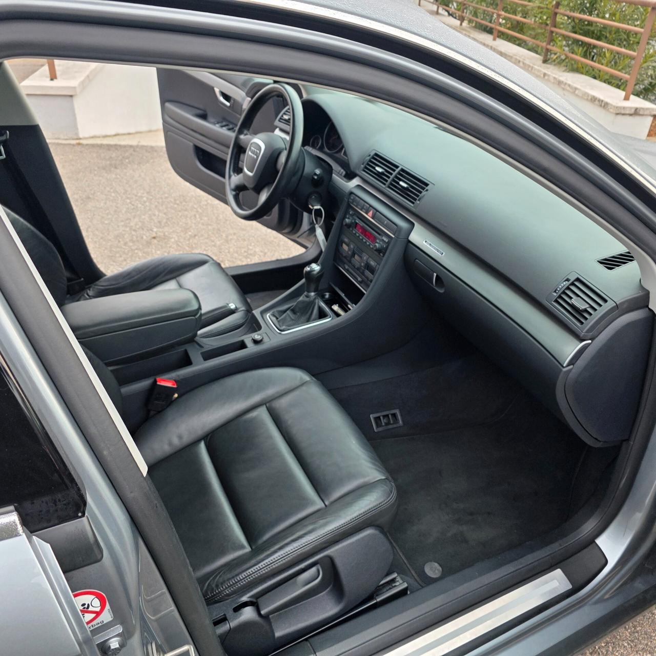 Audi A4 2.0 16V TFSI Avant quattro