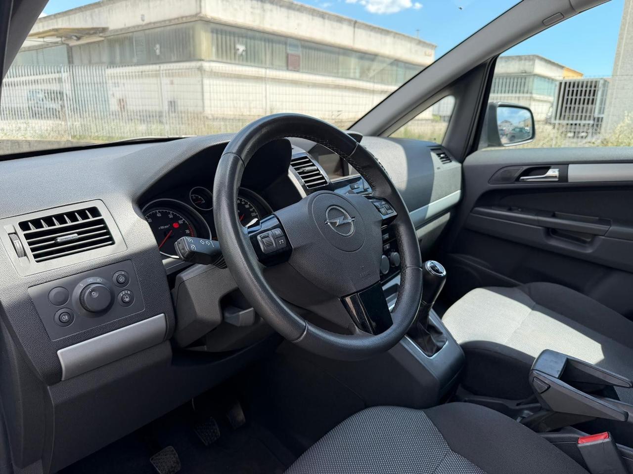 Opel Zafira 16V ecoM Turbo Cosmo 152000 KM