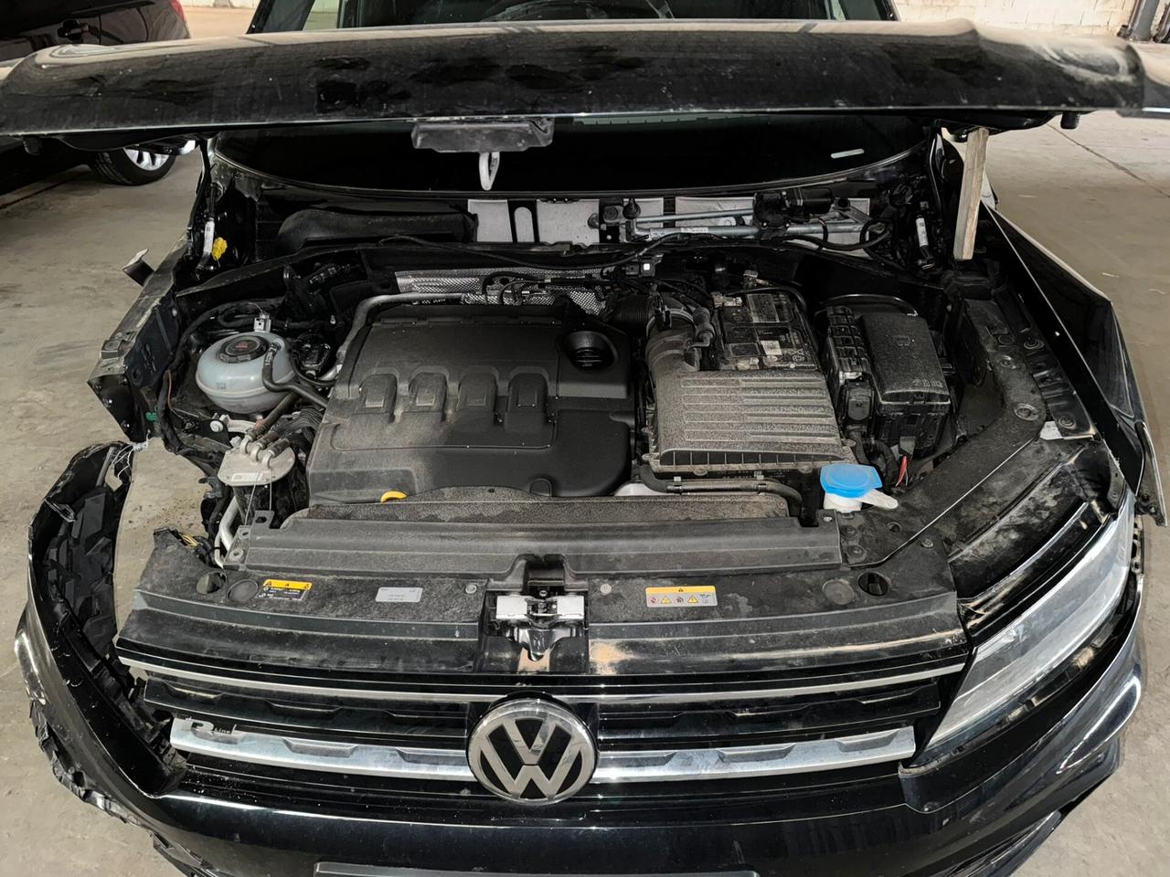 Volkswagen Tiguan 2.0 tdi R-Line 150cv dsg INCIDENTATA