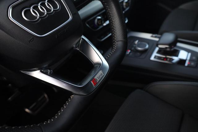 AUDI Q5 S-line quattro Stronic Business Sport sline