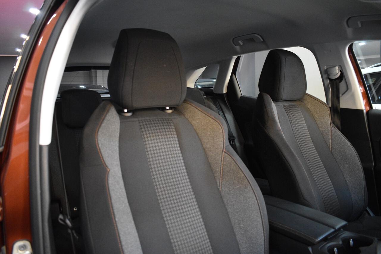 Peugeot 3008 1.5 BlueHDI 130cv EAT8 Automatica Bicolor ITALIANA