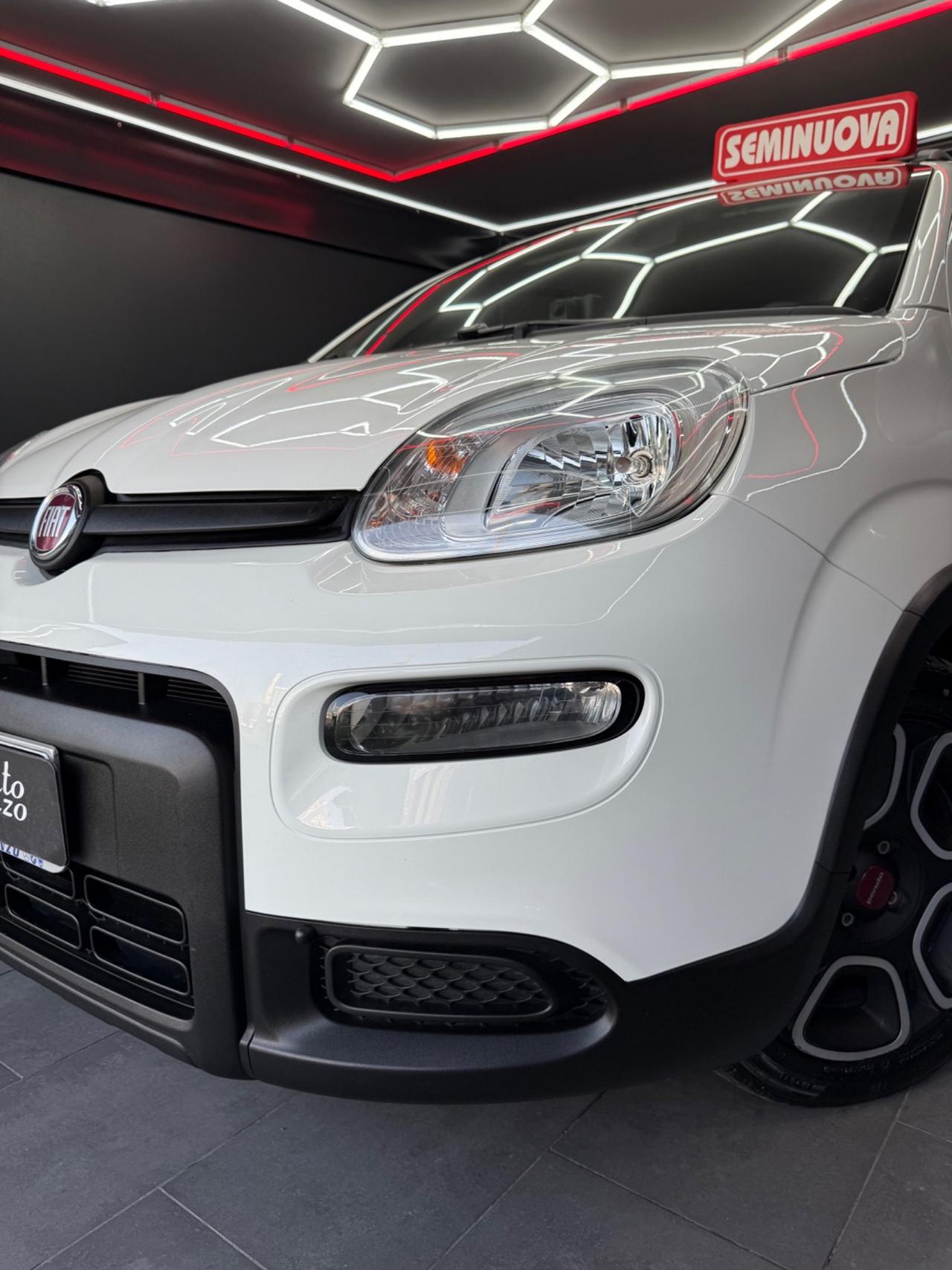 Fiat Panda 1.0 Hybrid 69 CV City Cross 2022