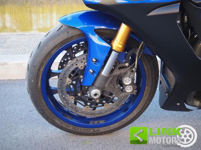 YAMAHA YZF R1 ++? 193,00 al mese++