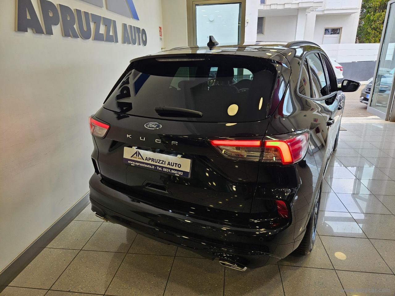 FORD Kuga 2.0 EcoBlue 120 aut. 2WD ST-L. Bus.