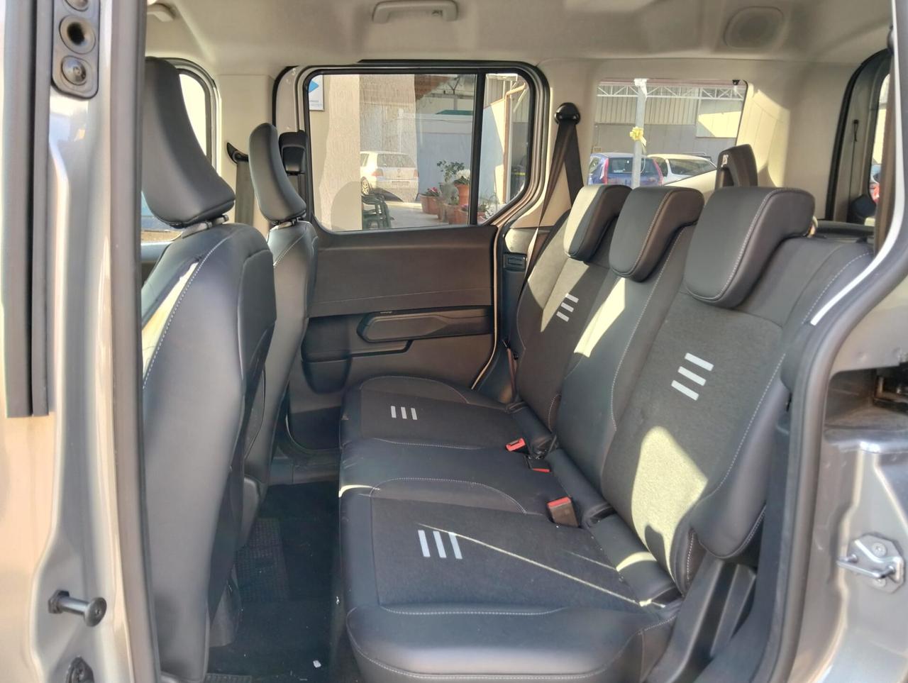 Ford Tourneo Courier 1.0 EcoBoost 2025 SINISTRATO