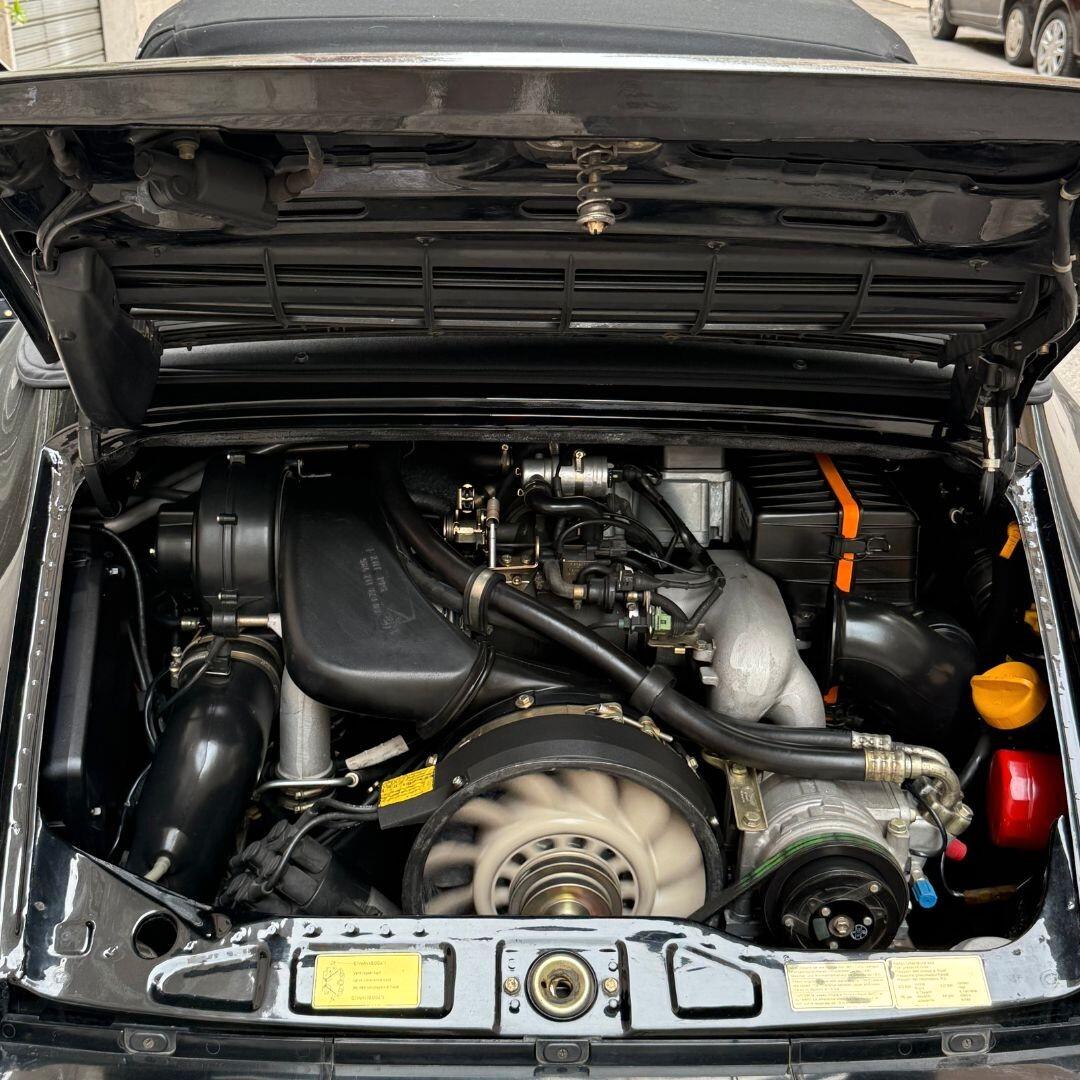 Porsche 964 Carrera 4 cabrio 1997