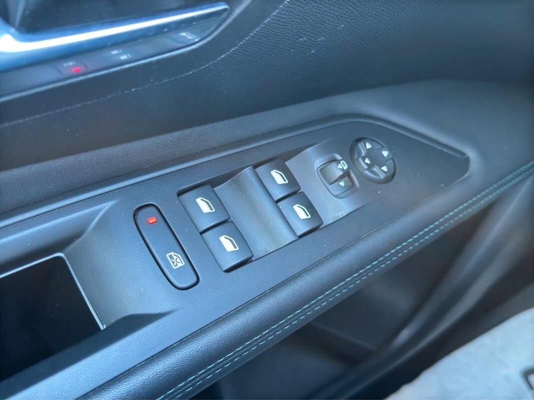 Peugeot 3008 II 1.5 bluehdi Allure Pack s&s 130cv AUTOM TELECAMERA