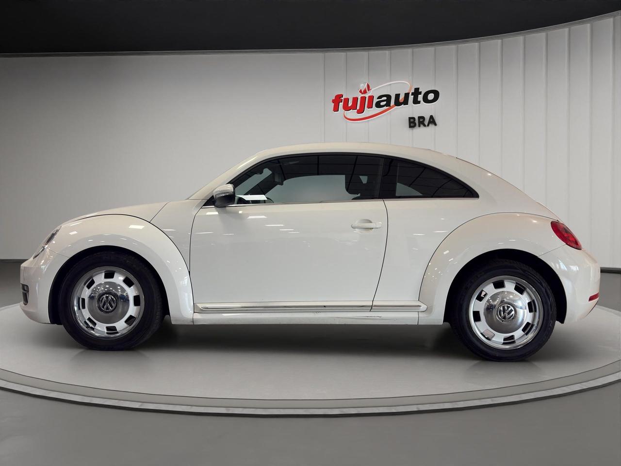 Volkswagen Maggiolino 1.6 tdi Design 105cv
