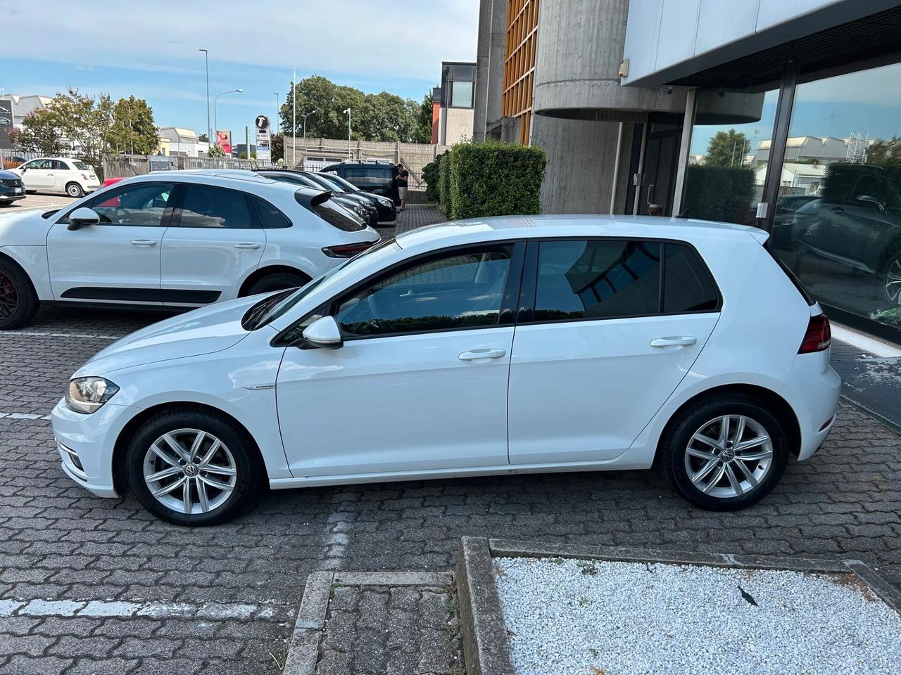 Volkswagen Golf 5p 1.5 tgi Executive 130cv dsg