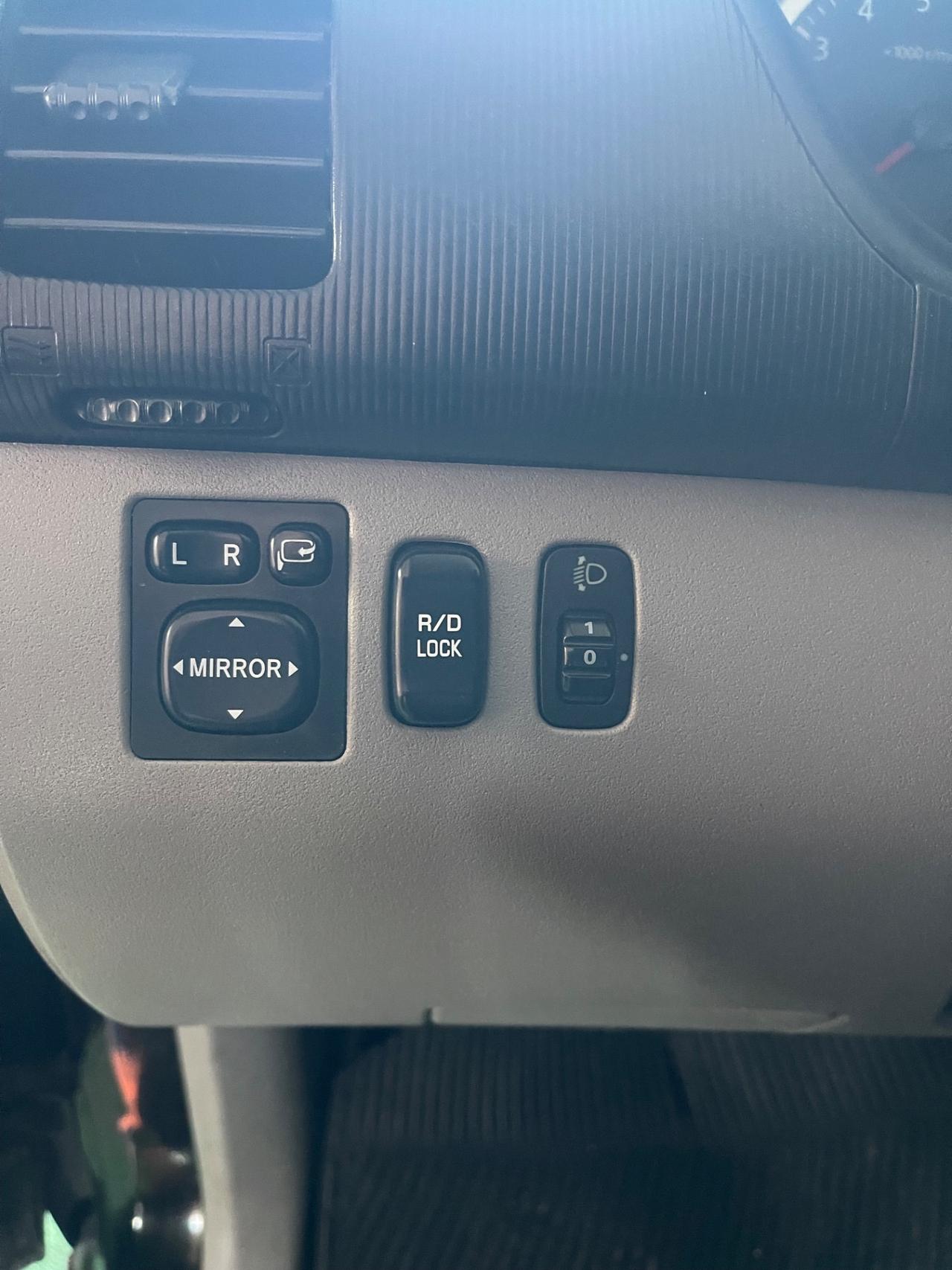 Mitsubishi L200 2.5 DI-D 4x4 Iva Esposta PERMUTE RATE