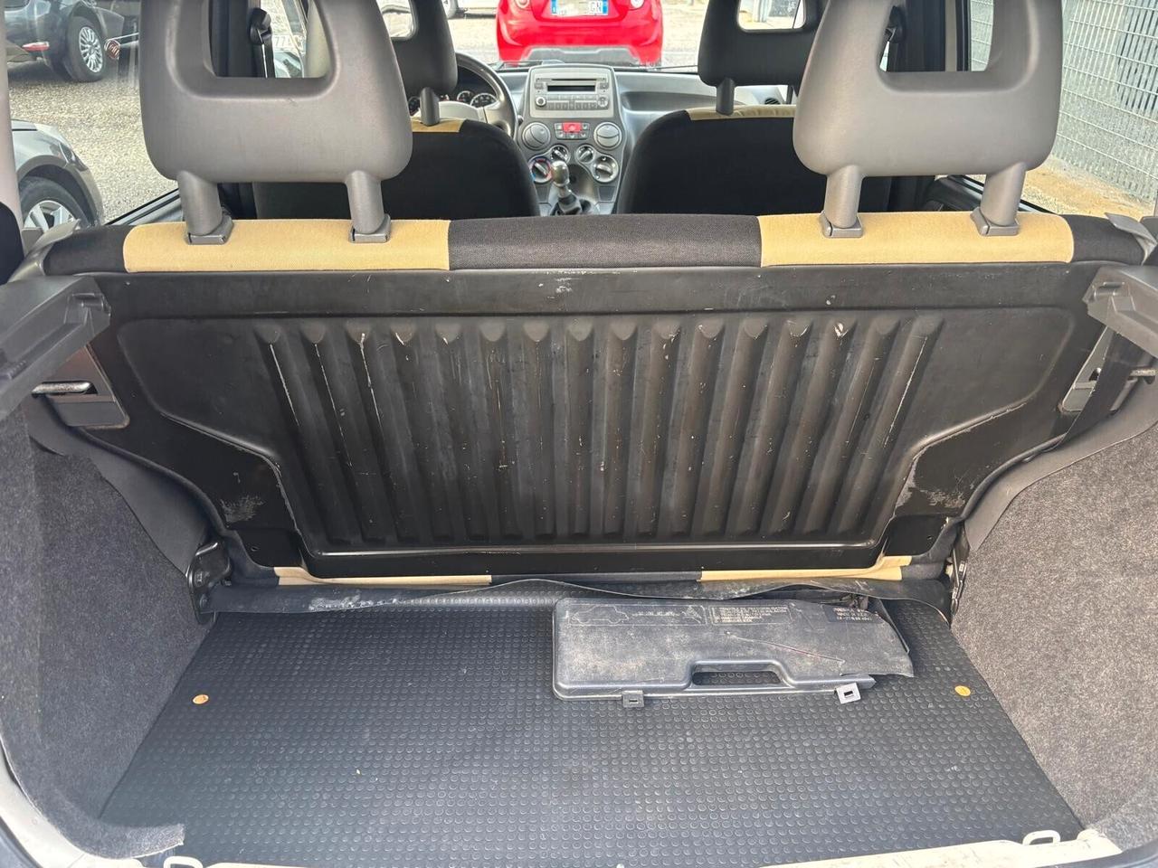 Fiat Panda 1.3 MJT 5 POSTI - 2011