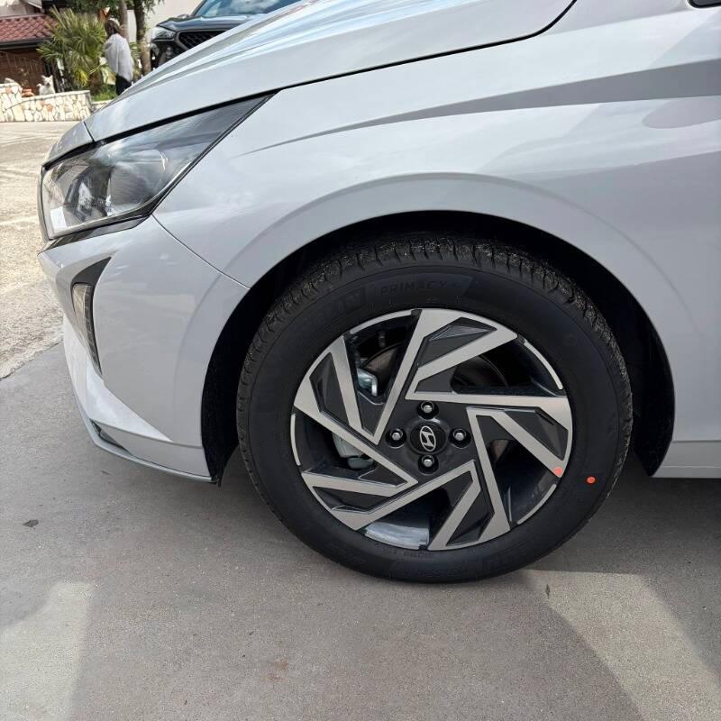 Hyundai i20 1.0 t-gdi Connectline 90cv dct