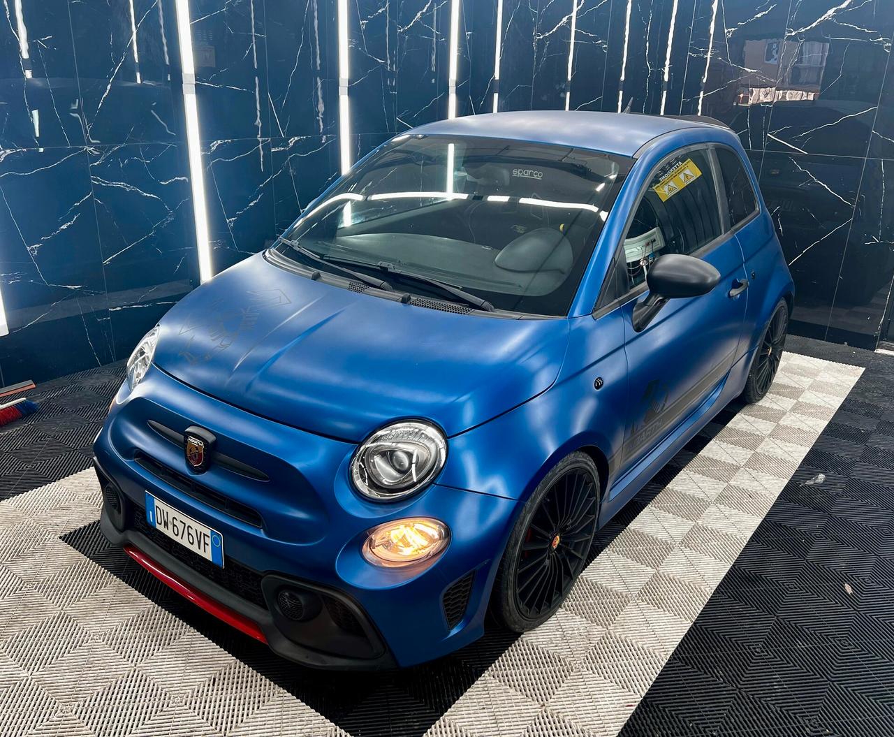 Abarth 500 1.4 Turbo T-Jet 200CV