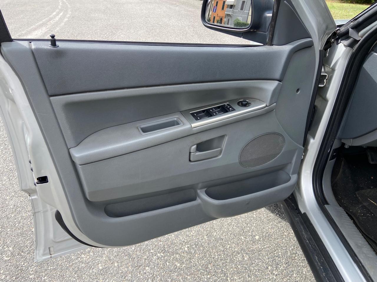 Jeep Grand Cherokee 3.0 V6 CRD Laredo gancio