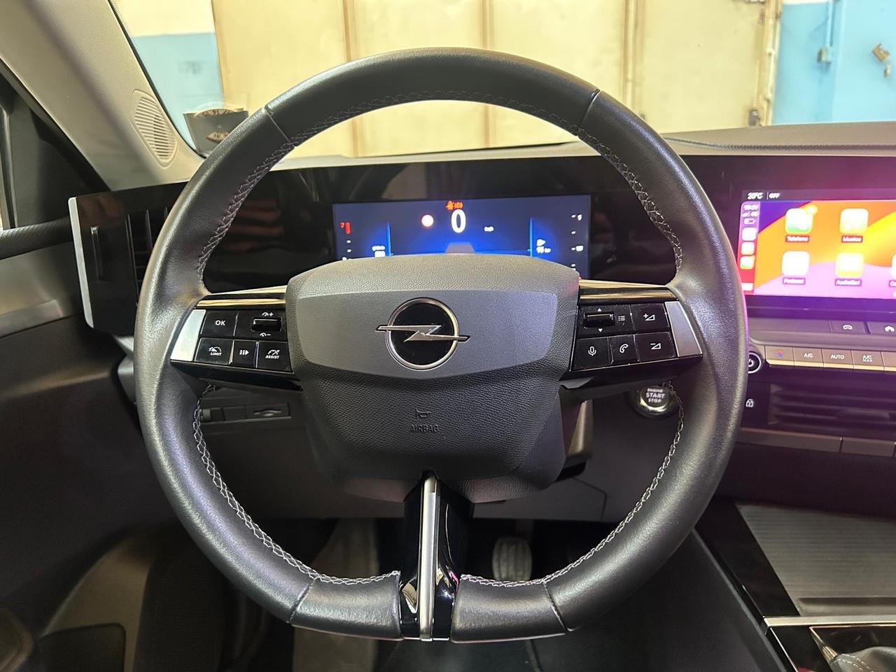 Opel Astra 1.2 Turbo 110 CV Elegance