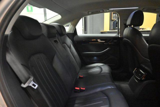AUDI A8 V6 3.0 TDI Q.TIP.NAVI 20'BOSE TEL RISC.20"CAM FULL