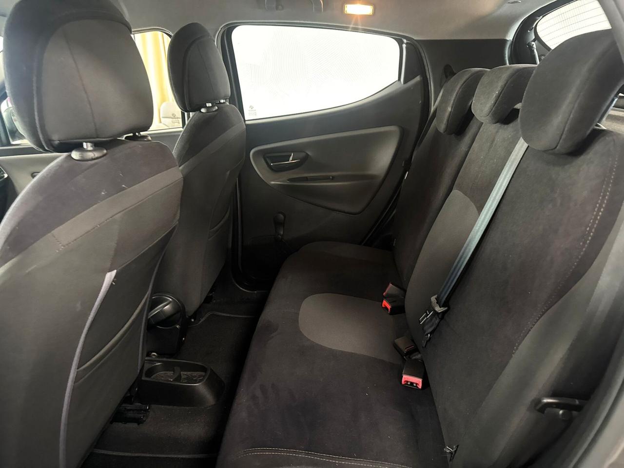 Lancia Ypsilon 1.2 69 CV 5 porte Silver