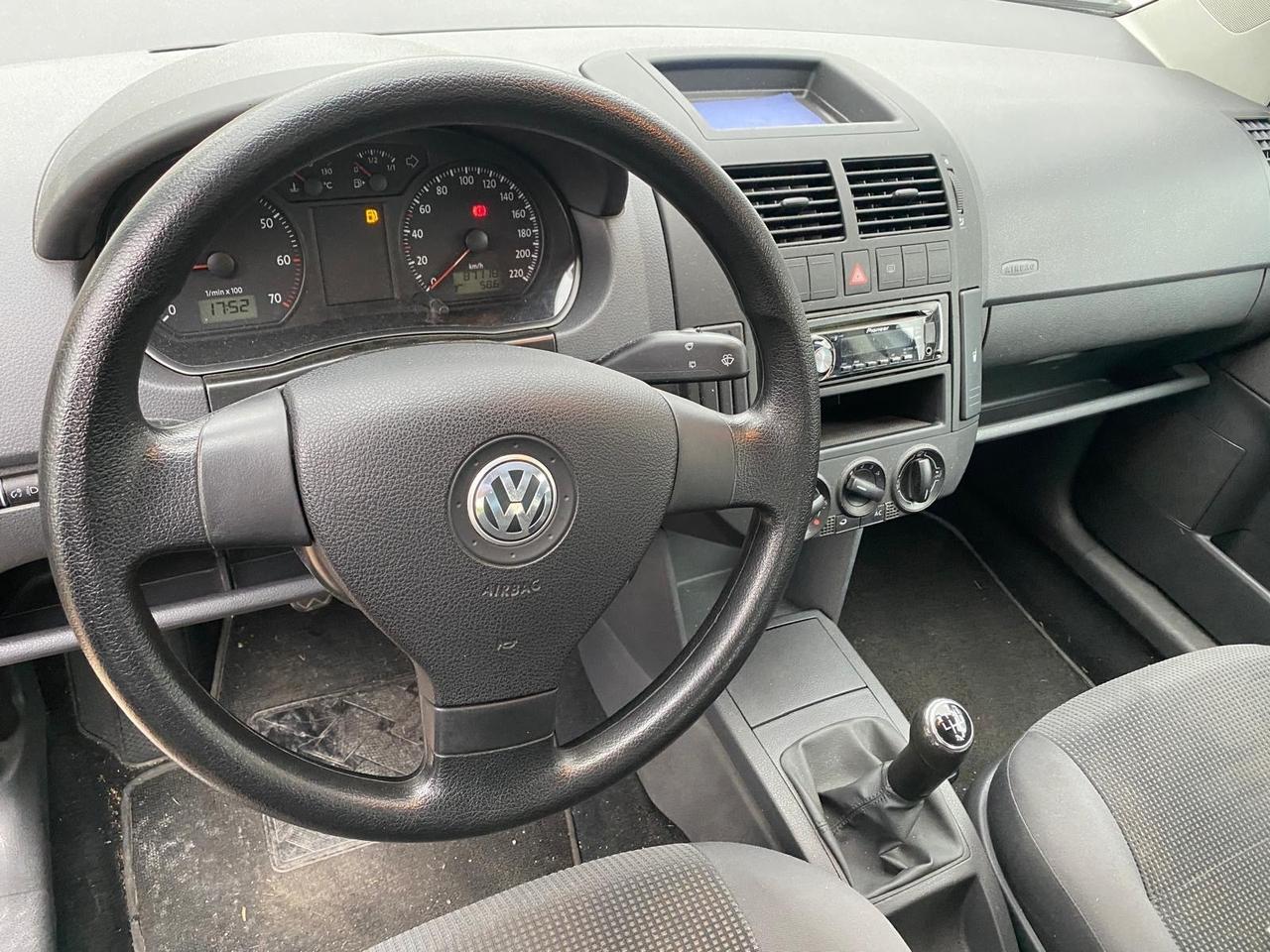 Volkswagen Polo 1.4/80CV 16V 5p. Comfortline