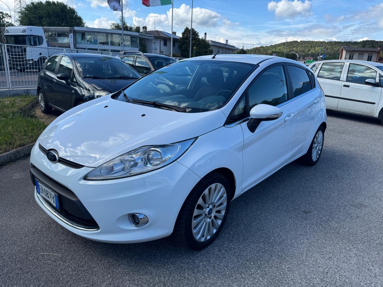 Ford Fiesta 1.4 TDCi 70CV 5 porte Titanium