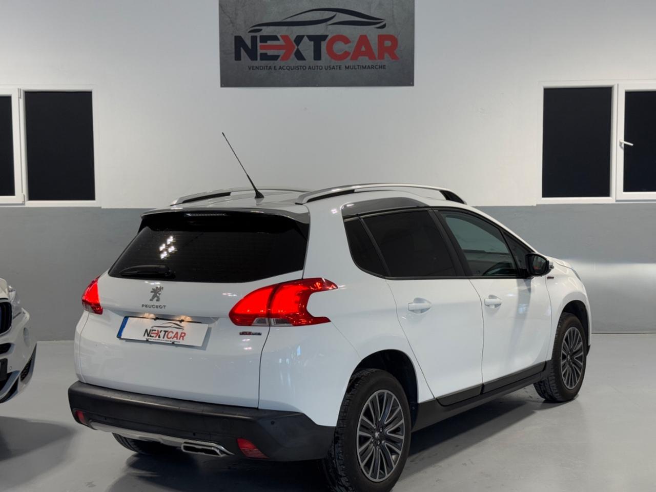 Peugeot 2008 PureTech 82cv GT LINE