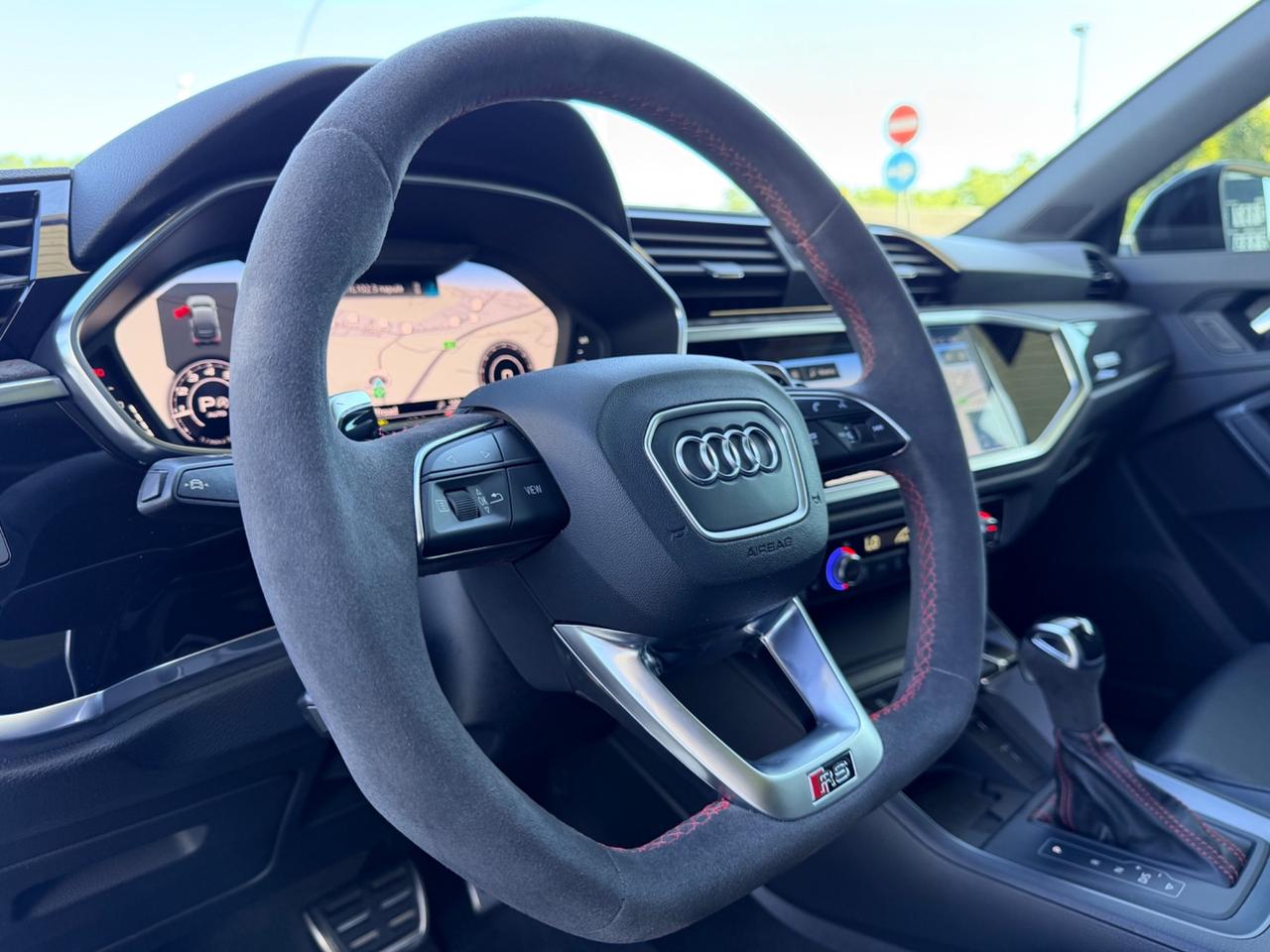 Audi Q3 RS SPB quattro S tronic 400cv tetto aprile