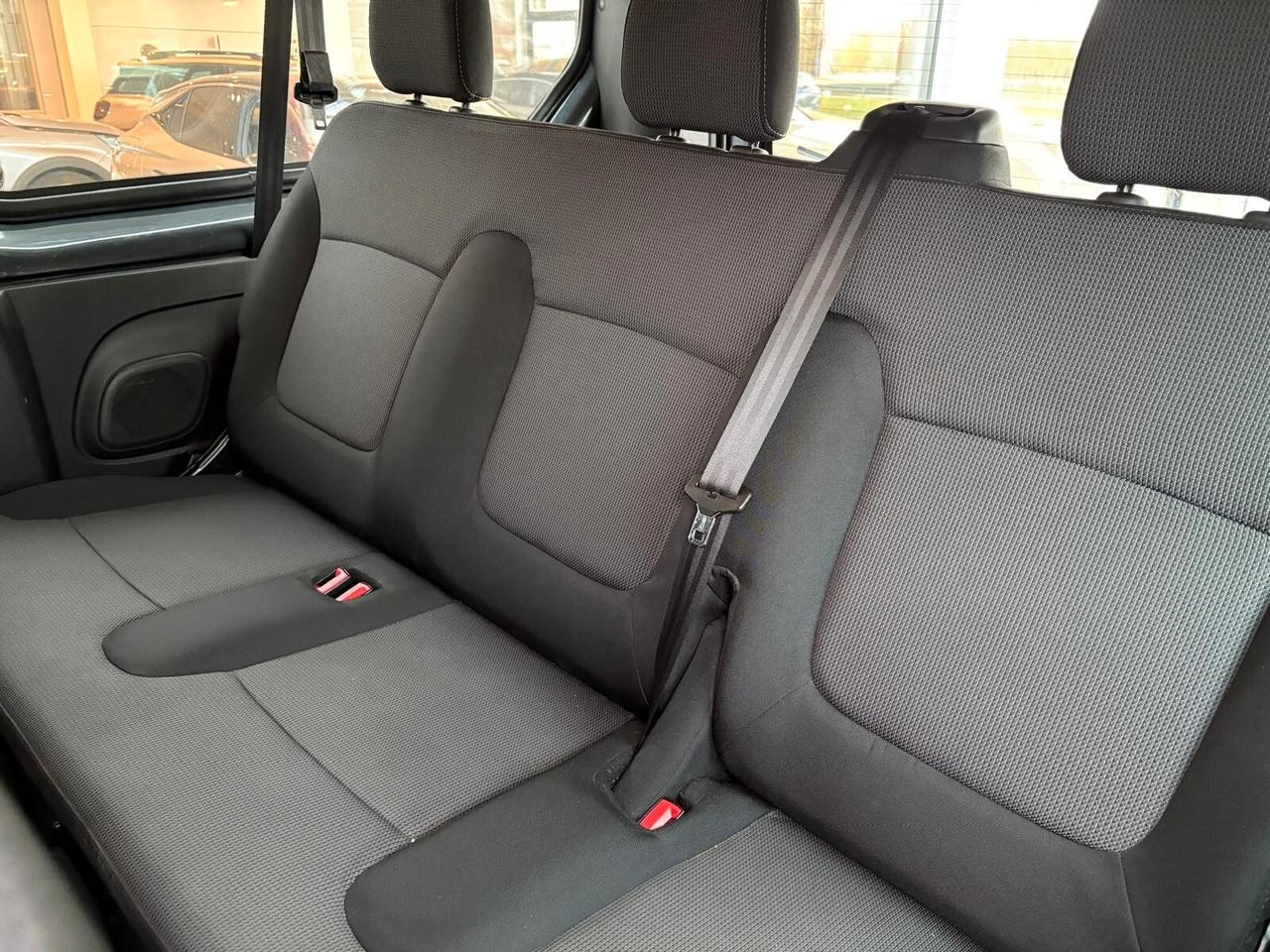 Nissan Primastar BUS 2.0 dCi 150CV PL-TN 9 posti