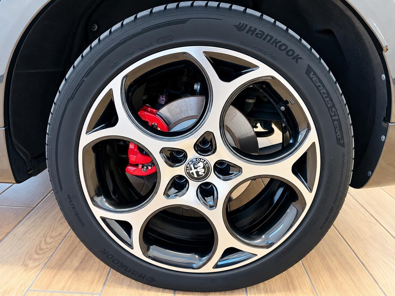 Alfa Romeo Tonale 1.3 280 CV PHEV AT6 Q4 Veloce