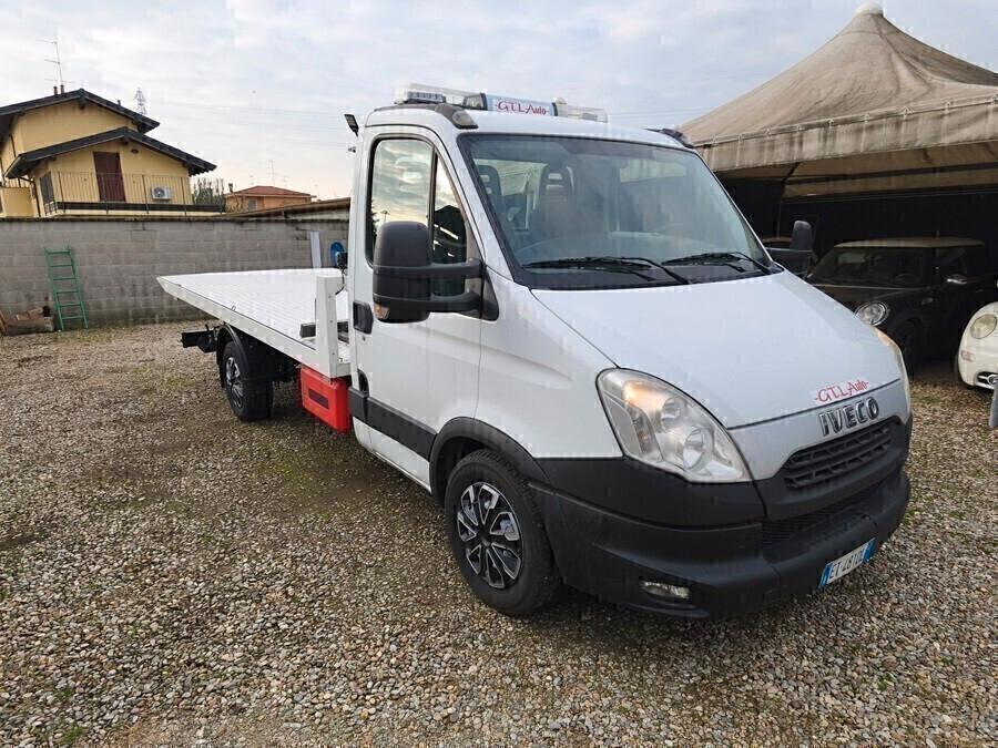 CARROATTREZZI IVECO DAILY METANO PATENTE B COME NUOVO