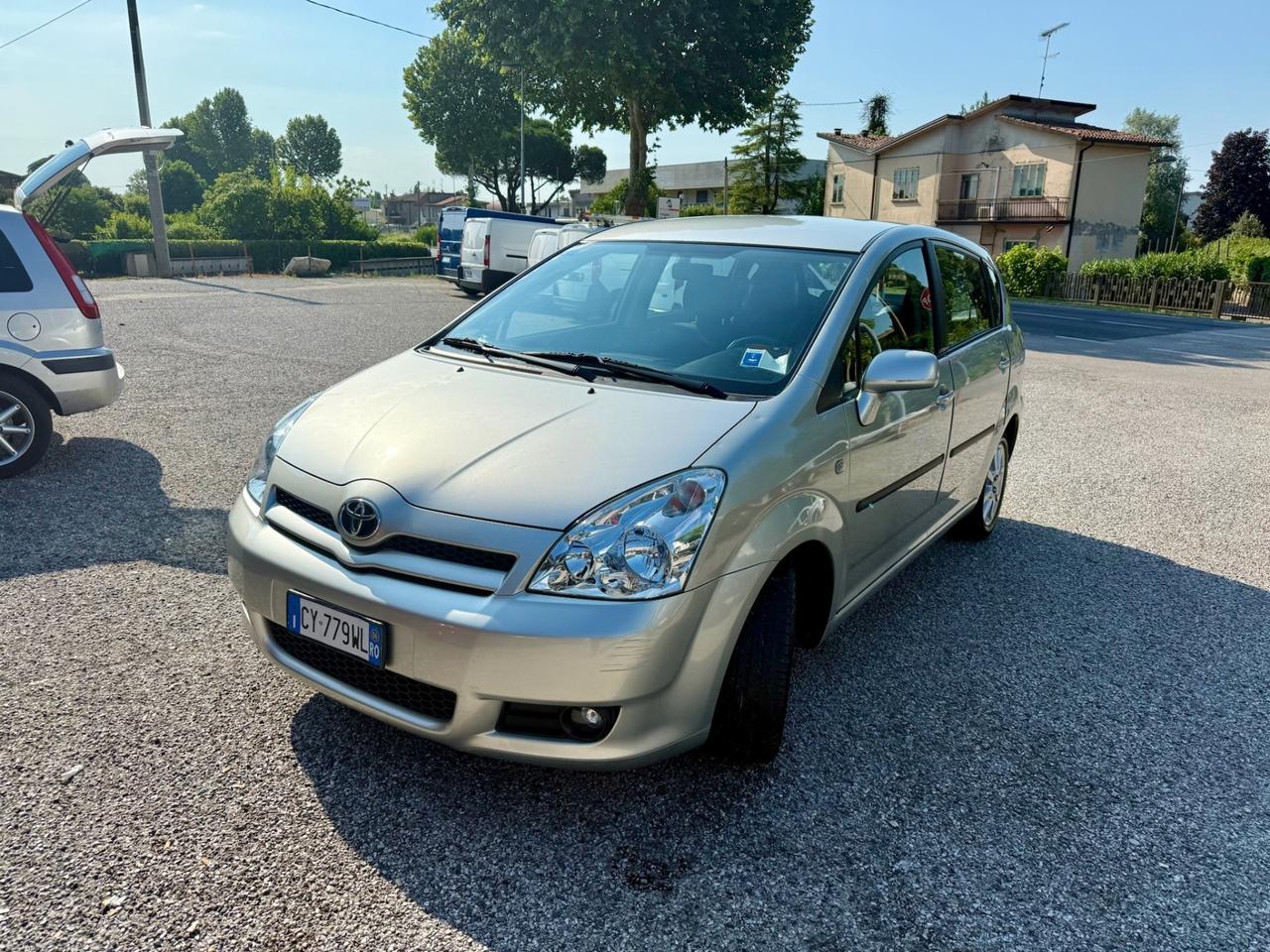 Toyota Corolla Verso 1.8 Ok NEOPATENTATI