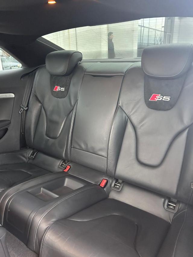 AUDI S5 4.2 V8 quattro