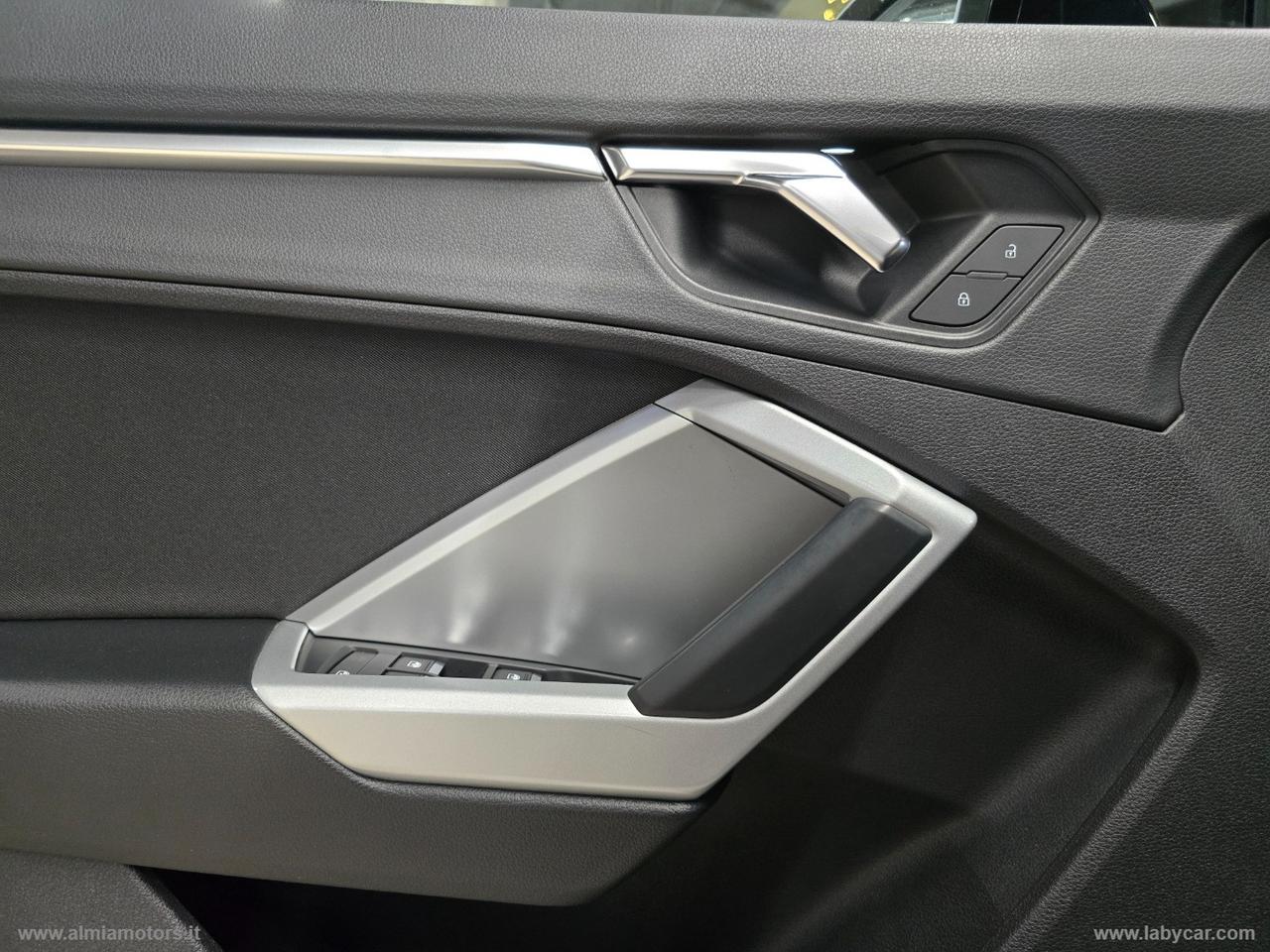 AUDI Q3 35 TDI S tronic