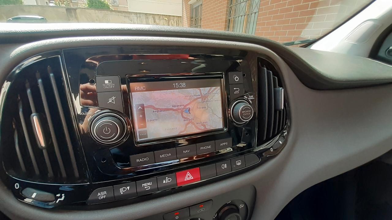 Doblò 1.6 MJT 120CV trasporto disabili pedana