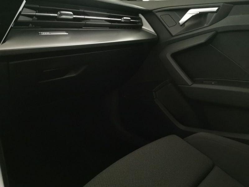 Audi A3 Sportback 35 2.0 tdi Business Advanced s-tronic