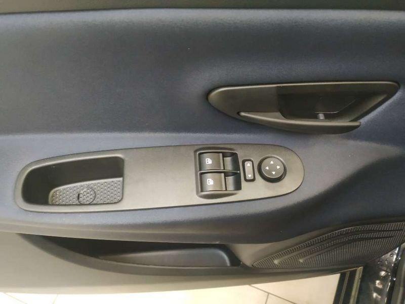 Lancia Ypsilon 1.0 firefly hybrid Platino s&s 70cv