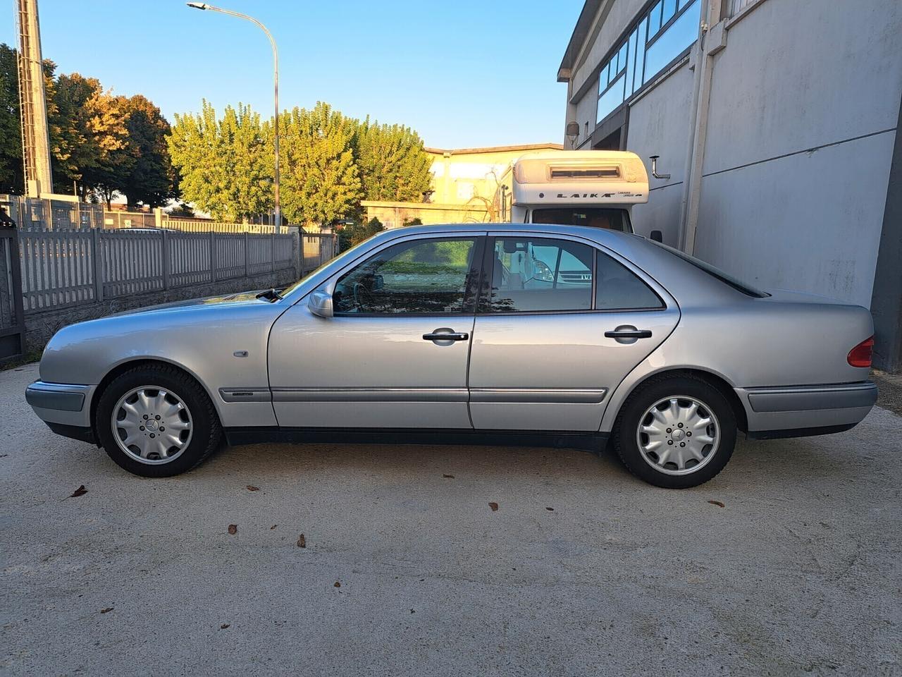 Mercedes-benz E 200 kompressor W210 186 cv