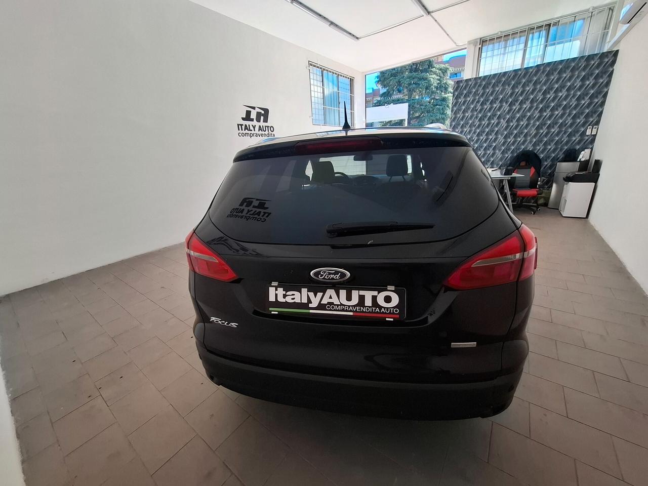Ford Focus 1.0 EcoBoost 125 CV Start&Stop SW Titanium adatta x neopatentati