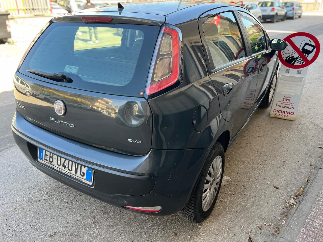 Fiat punto Evo1.4 benzina/Metano – 77CV | Anno 2012