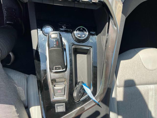 PEUGEOT 5008 BlueHDi 130 S&S EAT8 Allure