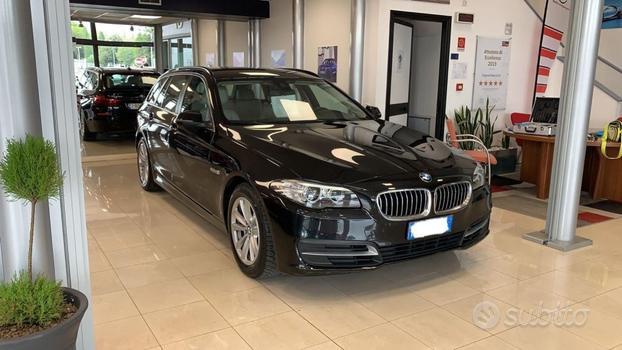 BMW 520 d Xdrive Touring Luxury