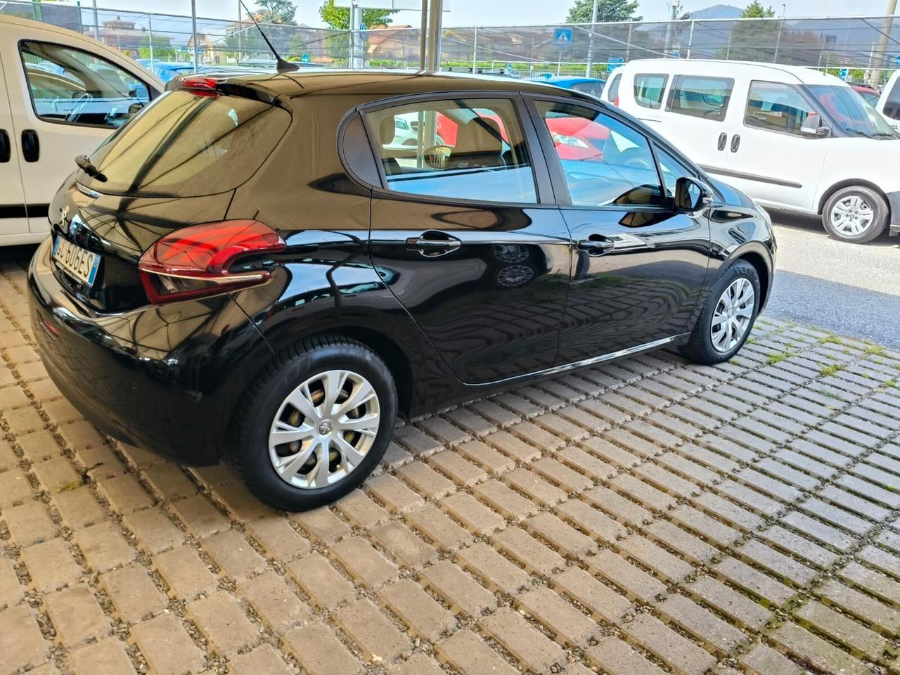 Peugeot 208 puretech 82 5p active