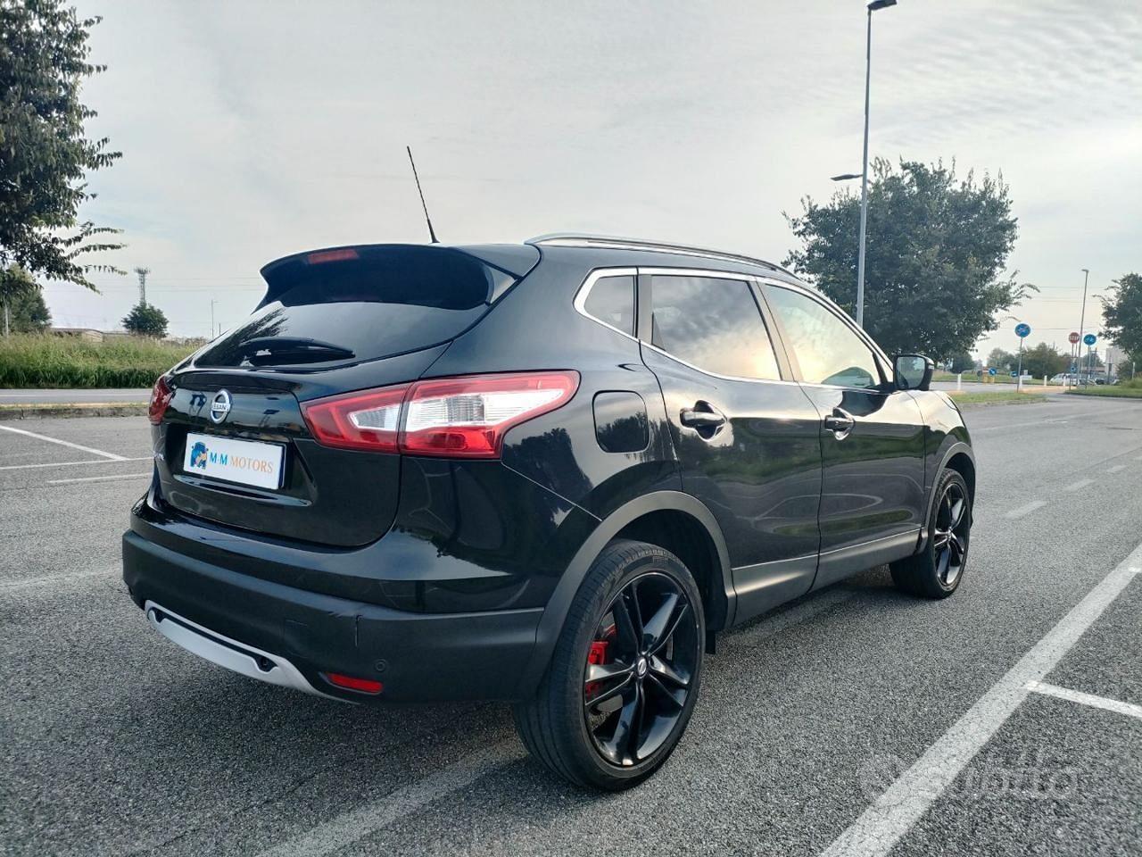 NISSAN Qashqai 1.6 dCi X-Tronic 2WD Black Editio