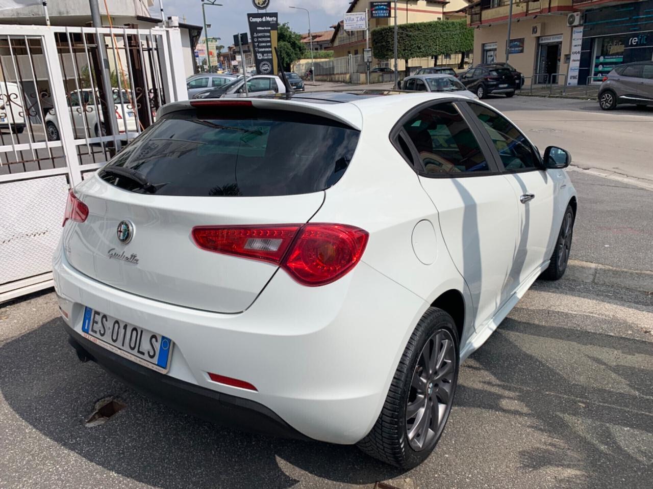 Alfa Romeo Giulietta 1.6 JTDm-2 105 CV Veloce