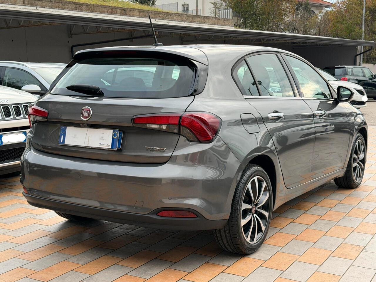 Fiat Tipo 1.6 M.JET 120 cv. 5 porte LOUNGE