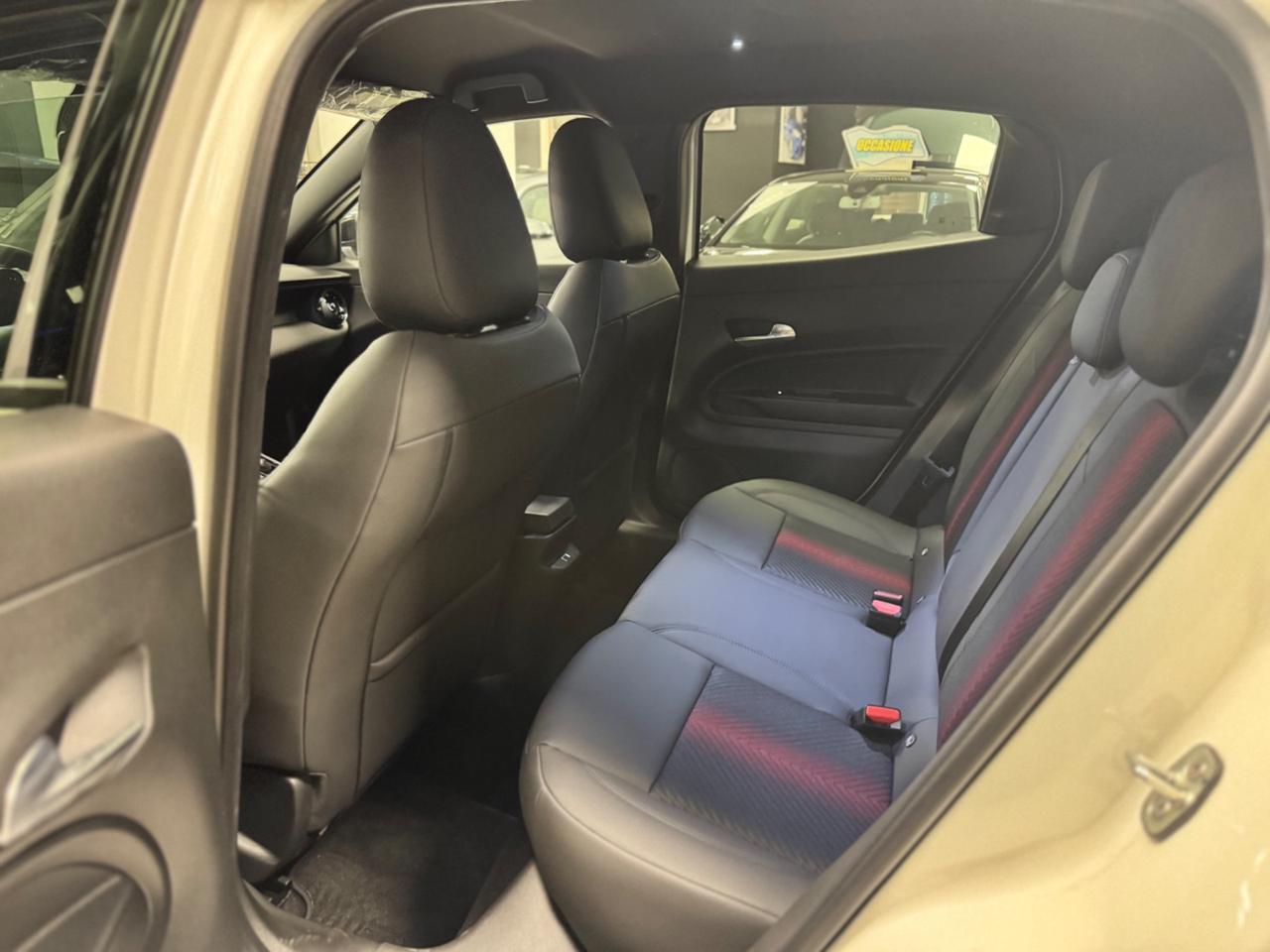 Alfa Romeo Junior 1.2 145 CV Hybrid eDCT6 Speciale