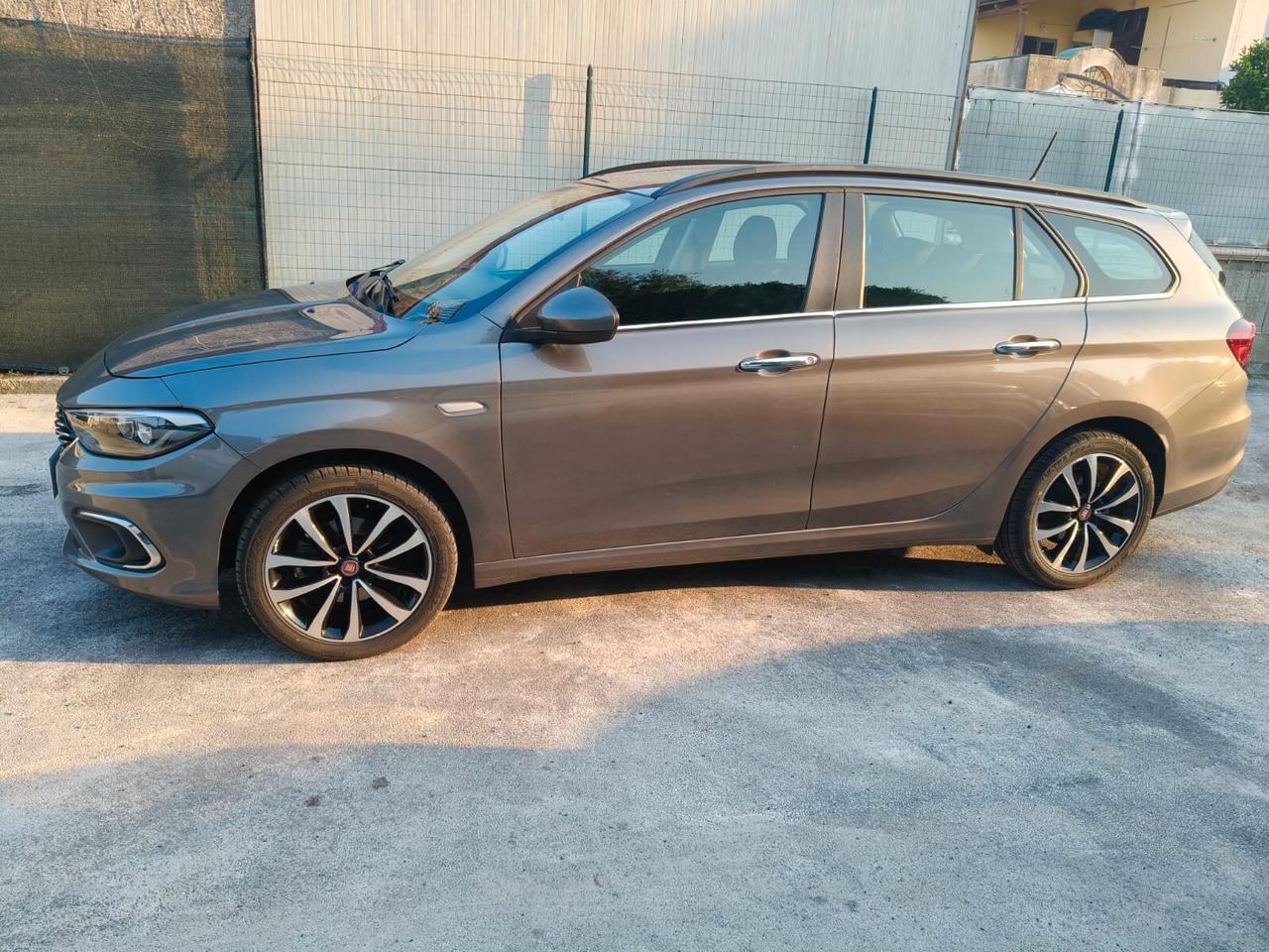 Fiat Tipo 1.6 Mjt S&S SW Lounge