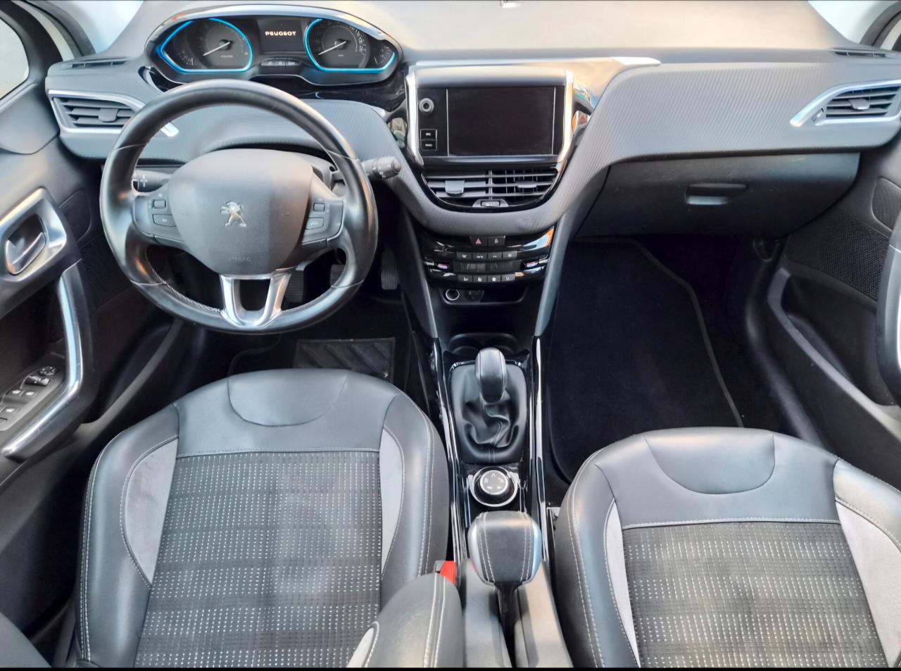 Peugeot 2008 BlueHDi 100 Allure